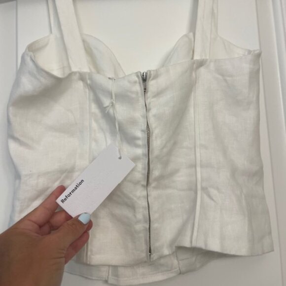 SOLD OUT ONLINE - NWT Reformation Gaia Linen Top in white size 4 - Picture 5 of 7